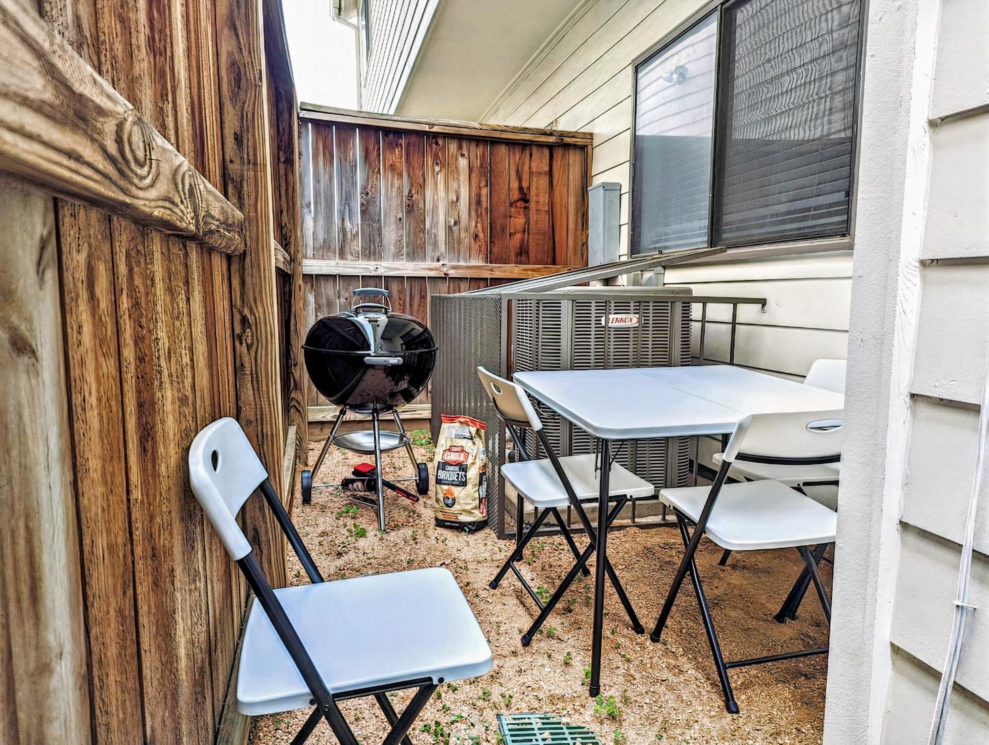 Houston Getaway By Downtown Pool Table Pets Villa Bagian luar foto